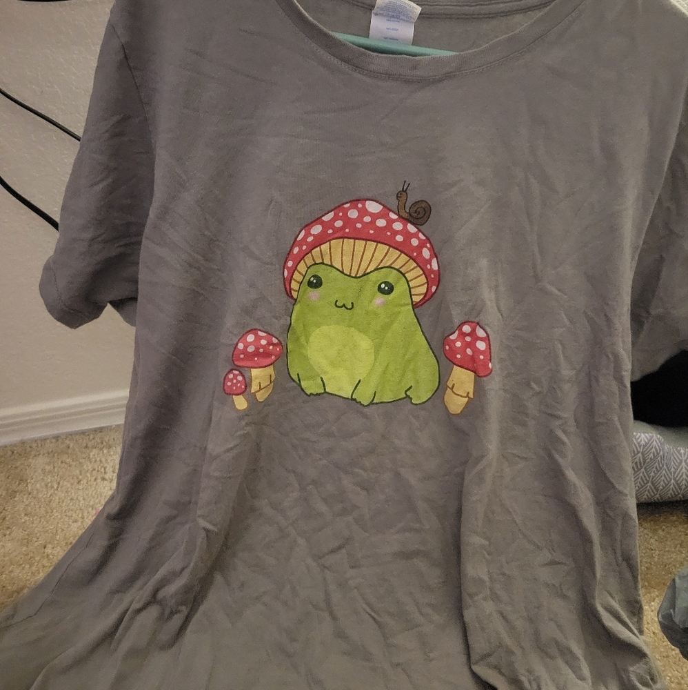 Mushroom frog t-shirt
